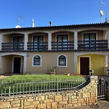 Spacious In Verteneglio Holiday home *