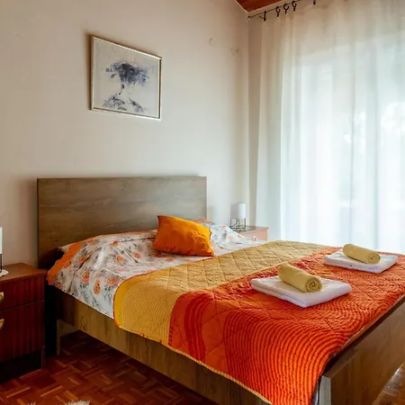 Spacious In Verteneglio Дом отдыха